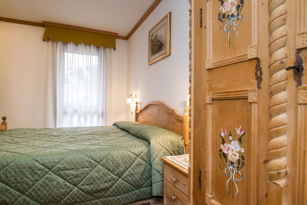 Villa Elena B&B Hotel San Martino Di Castrozza Exterior photo